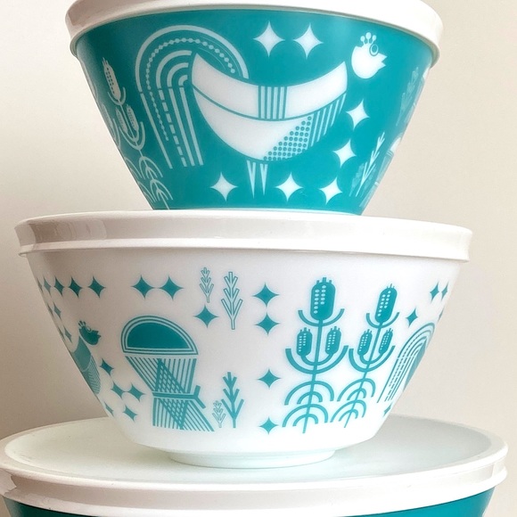 SOLD Pyrex 100th Anniversary Bowl Set Vintage Charm Rise & Shine Amish Blue - Picture 6 of 9